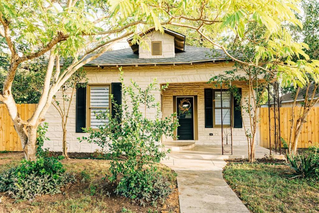 Close To Downtown San Antonio,Tx With Private Backyard And Firepit 外观 照片
